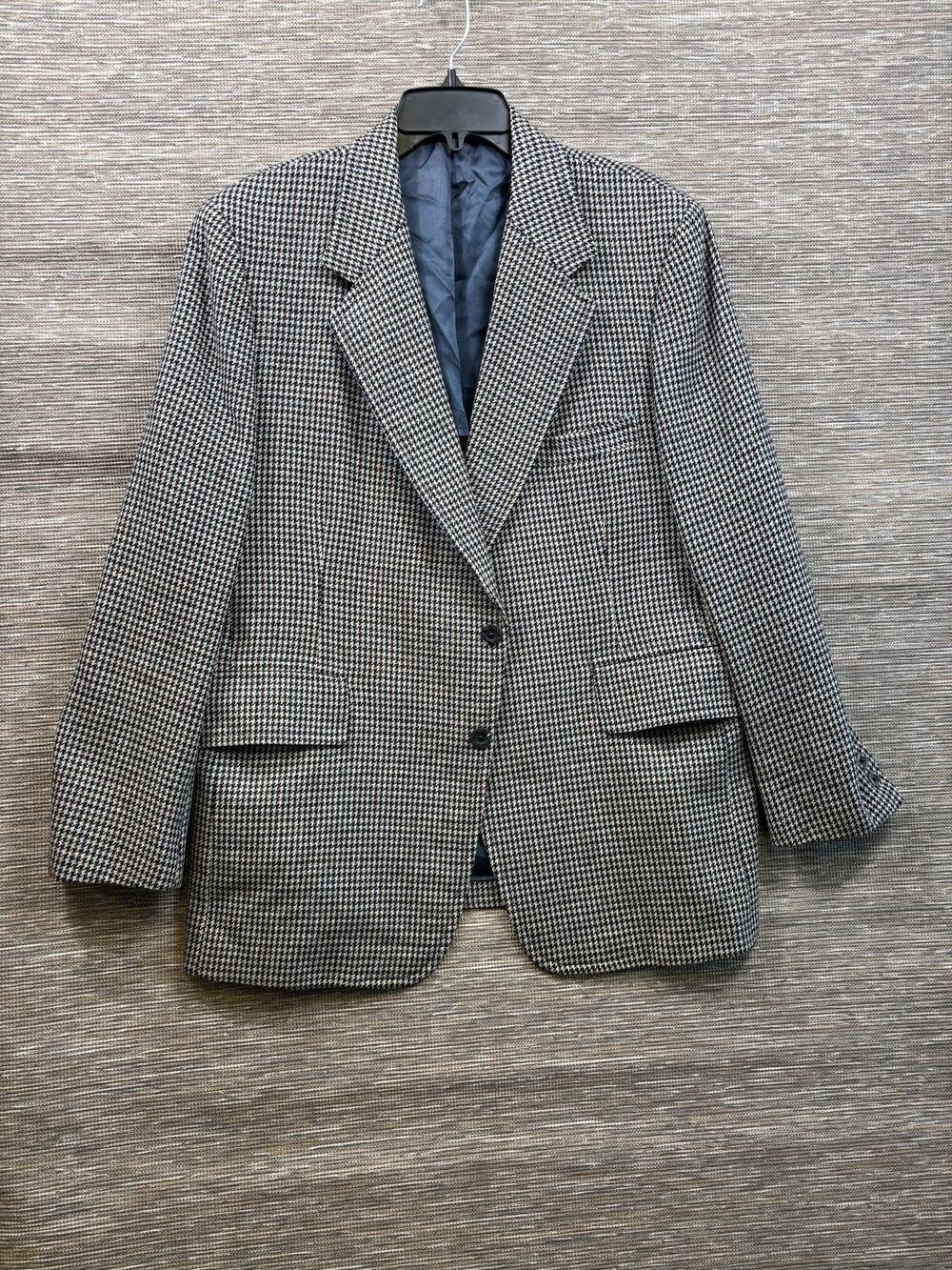 Vintage Hart Schaffner Marx Blazer Mens 44 Gray Wool Check Tweed Sport Coat USA